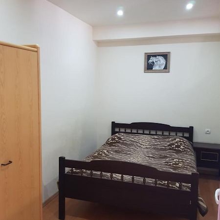 Apartment-14 In The Center Of Jerevan Buitenkant foto