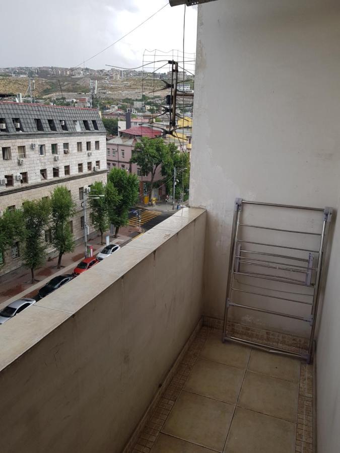 Apartment-14 In The Center Of Jerevan Buitenkant foto