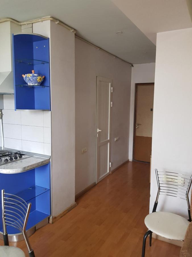 Apartment-14 In The Center Of Jerevan Buitenkant foto